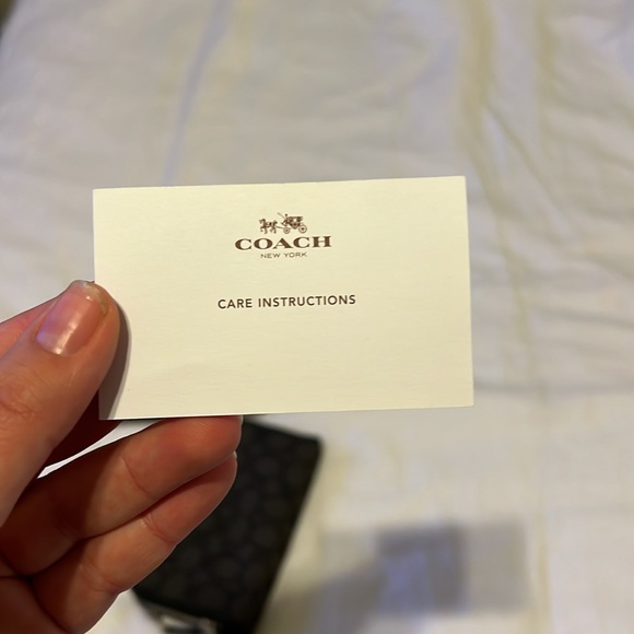 Coach Wallet - Picture 4 of 4